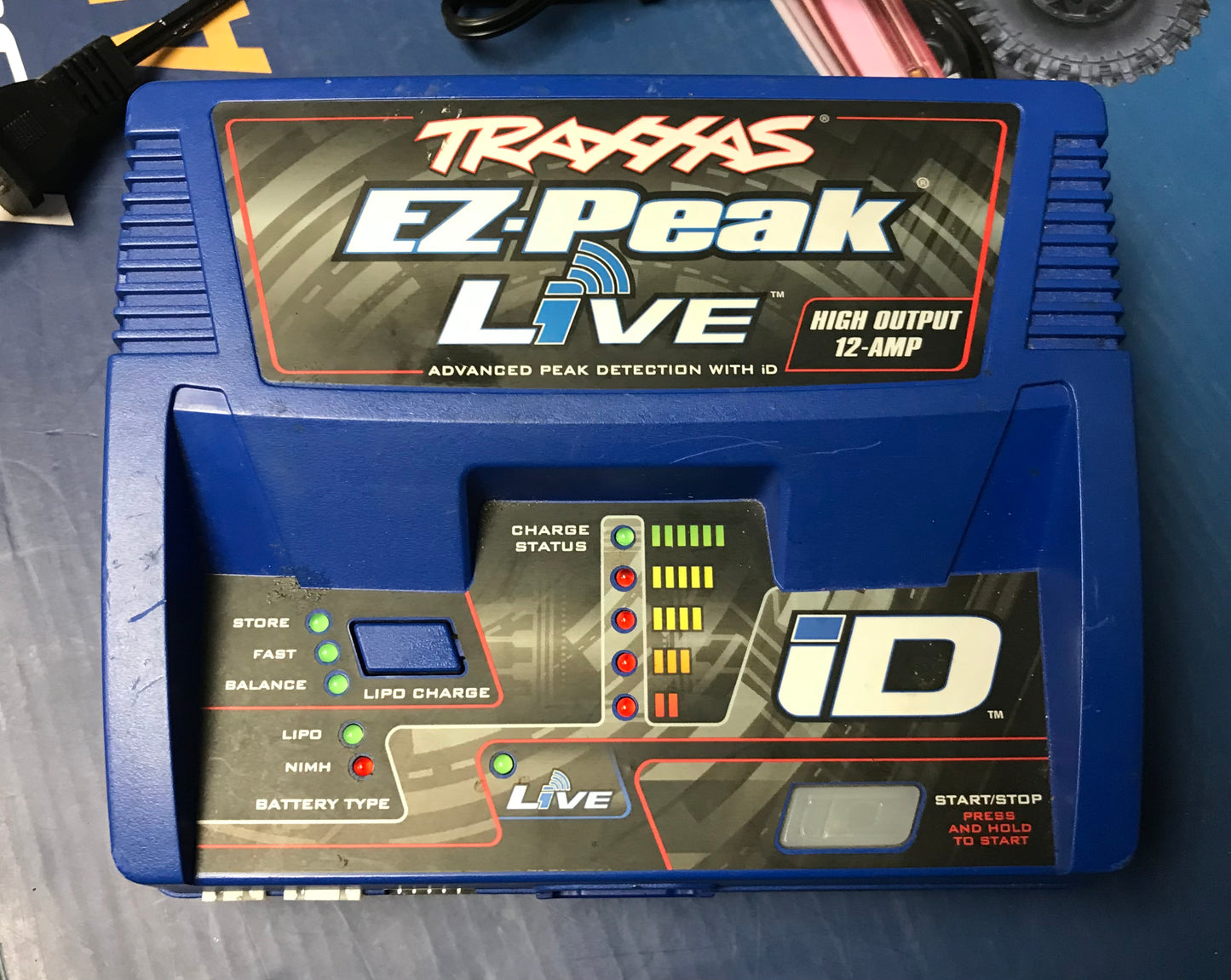 Used Traxxas EZ-PEAK LIVE 12-AMP