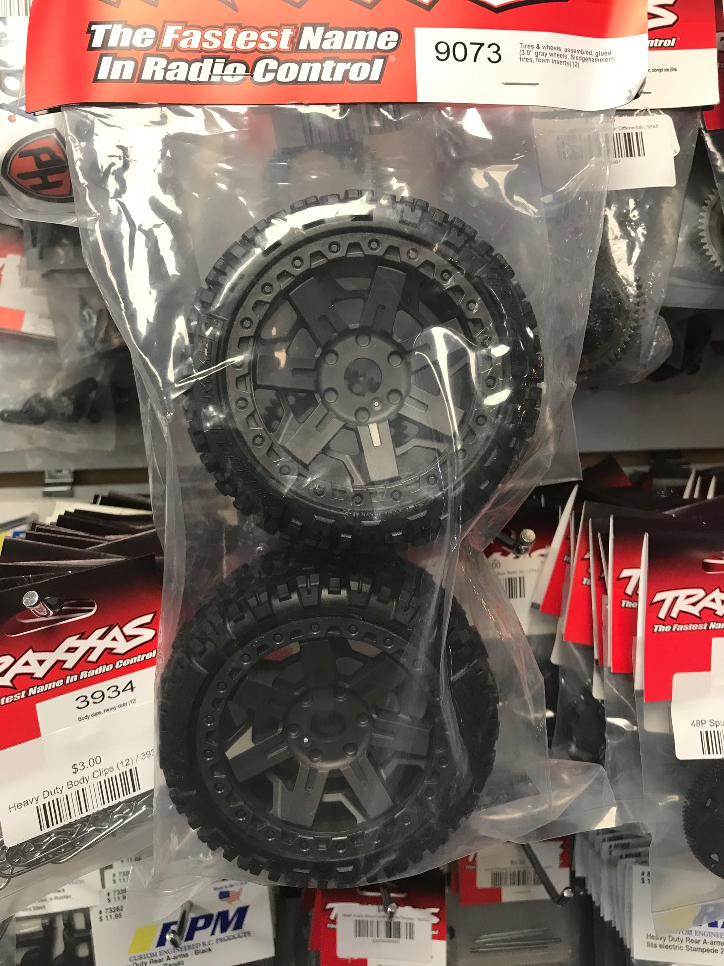 T&W 3.0 GRAY WHL/SLDGHMMR TIRE